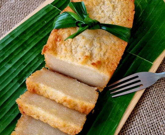 Gebackener Mungobohnen-Maniok-Kuchen